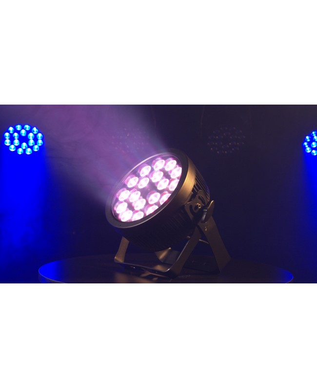 SHOWTEC Compact Par 18 Q4 PAR LED