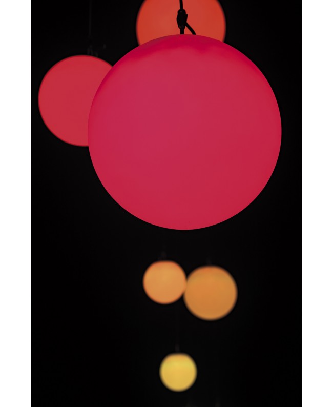 SHOWTEC Illumilift RGBW 4 m Hoist / 25 cm LED sphere