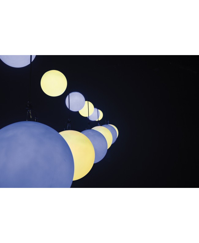 SHOWTEC Illumilift RGBW LED Sphere 35 cm