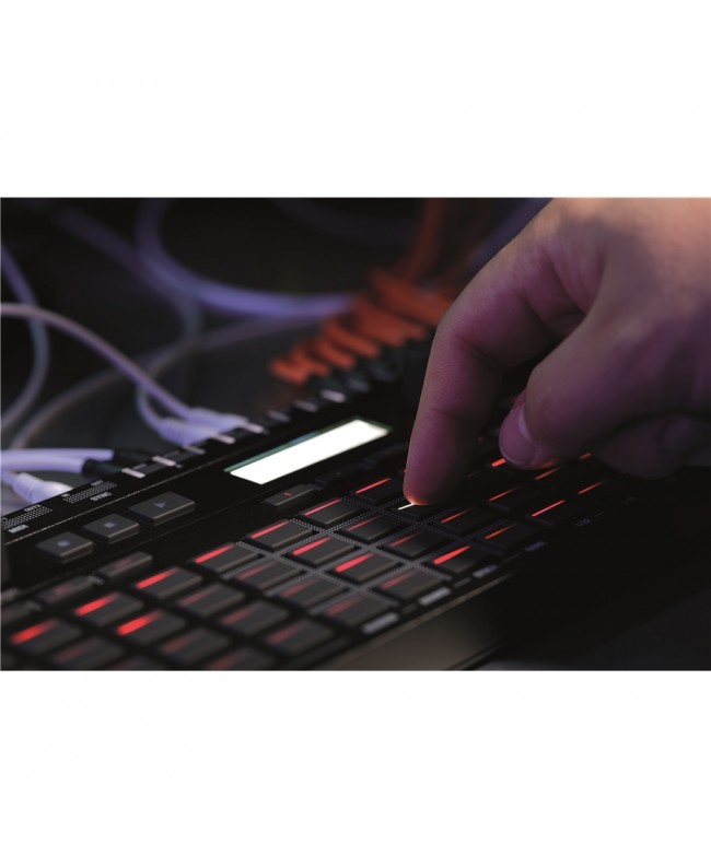 Korg SQ-64 Synthesizer