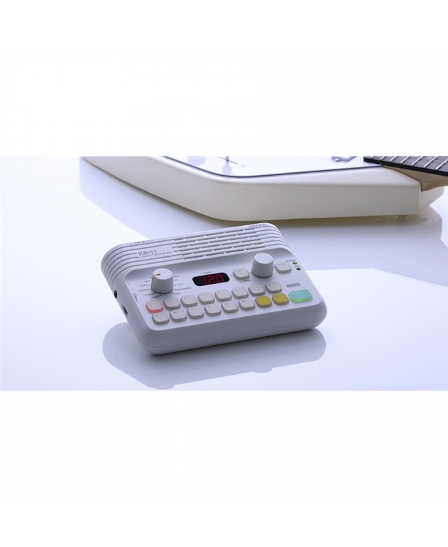 Korg KR-11 Synthesizer