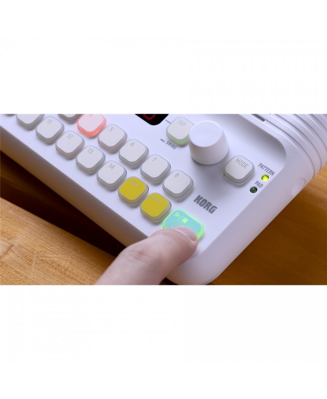 Korg KR-11 Synthesizer