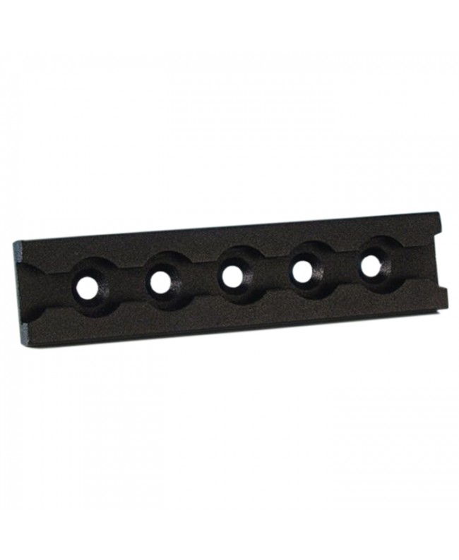 Adam Hall Hardware 5720
