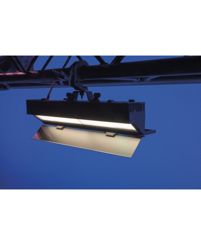 SHOWTEC Performer Cyc Q6