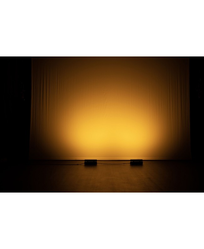 SHOWTEC Performer Cyc Q6
