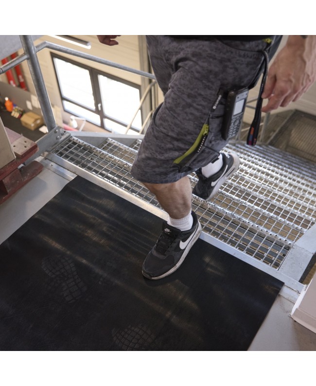 Defender Fine-Ribbed Mat 1m x 2m Pedane passacavi