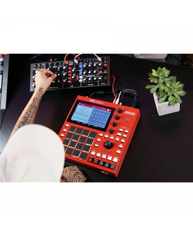 AKAI MPC ONE + DAW Controller