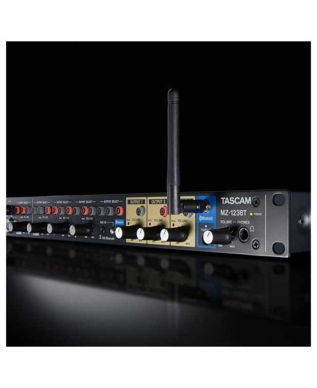 TASCAM MZ-123BT Rack-Mixer 19"