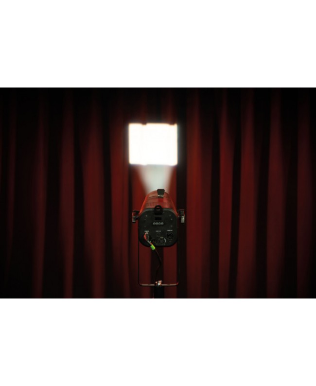 Showtec Performer Profile Zoom 150 Q6 Sagomatori