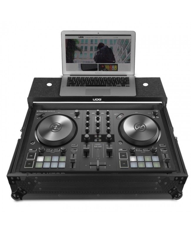 UDG U91062BL Ultimate Flight Case NI Traktor Kontrol S2 MK3 Black Plus Custodie per console