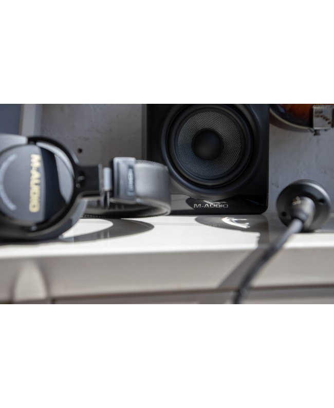 M-Audio BX5 BT Studio Monitors