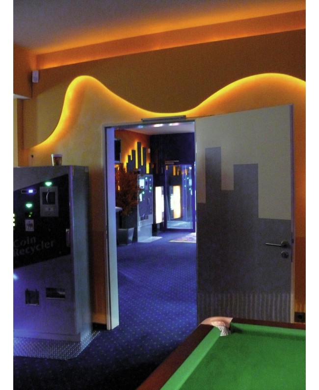 Eurolite RUBBERLIGHT RL1-230V gelb 44m Lichtdekoration