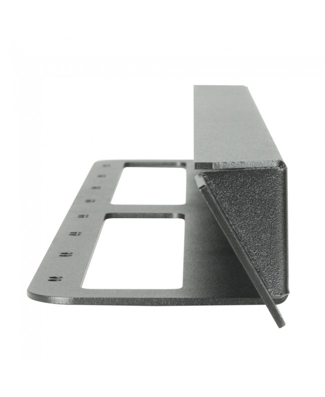 Adam Hall 19 Parti RACK PAN 01 D8 ANGLED Pannelli