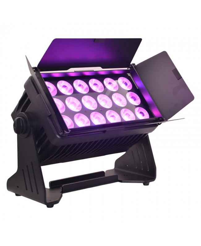 EGO Professional Batteriebetriebener IP65 Scheinwerfer 18x10 Set 4 +Flug Batteriebetriebene Leuchten