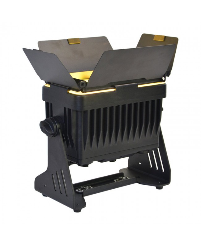 EGO Professional Battery powered IP65 Spotlight 8x10 set 4 + flight Battery Lights